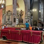 Allestimento vettura processione in Basilica